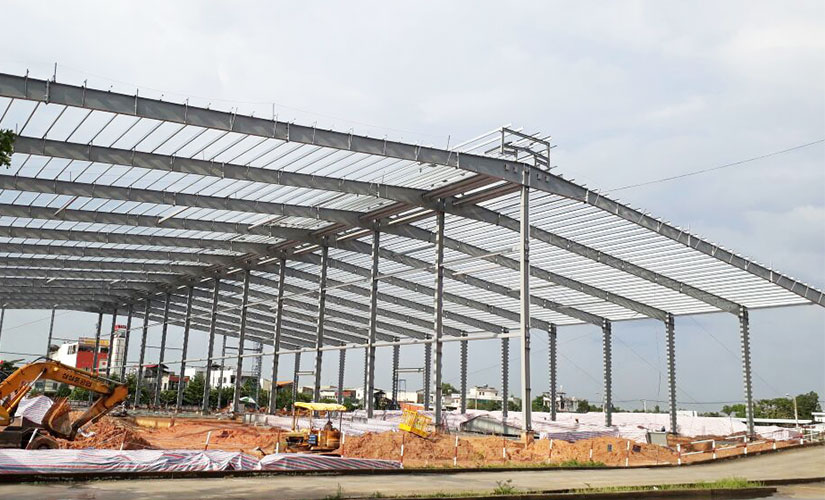 Mega Warehouse project sticks to plan in rainy season